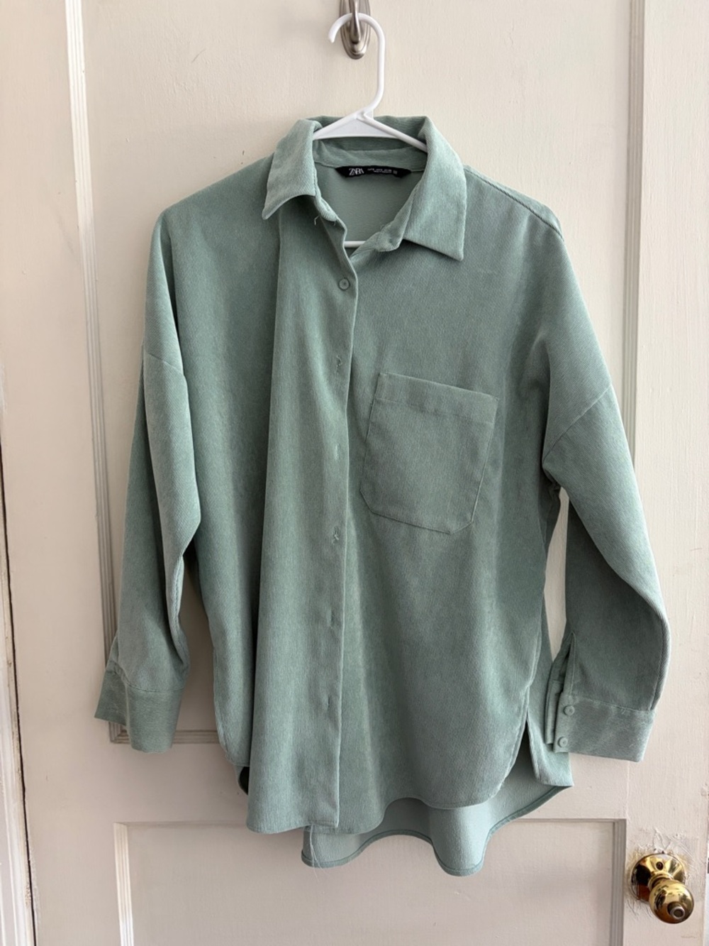 Zara Light Sage Green Relaxed Button-Down Shirt